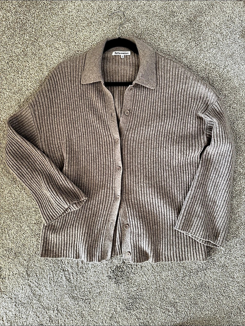 Reformation Fantino Cashmere Collared Cardigan in Oatmeal Medium